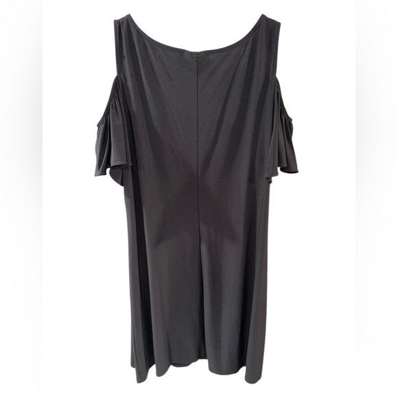 Elegant Black Midi Dress - Picture 6 of 7